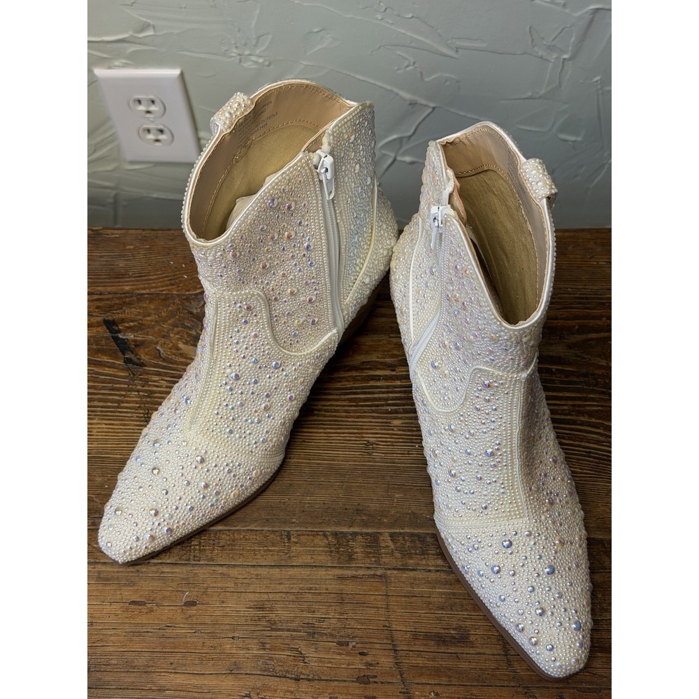 Betsey Johnson Diva Rhinestone Western Boots Women's 7 Ivory Crystal Bridal